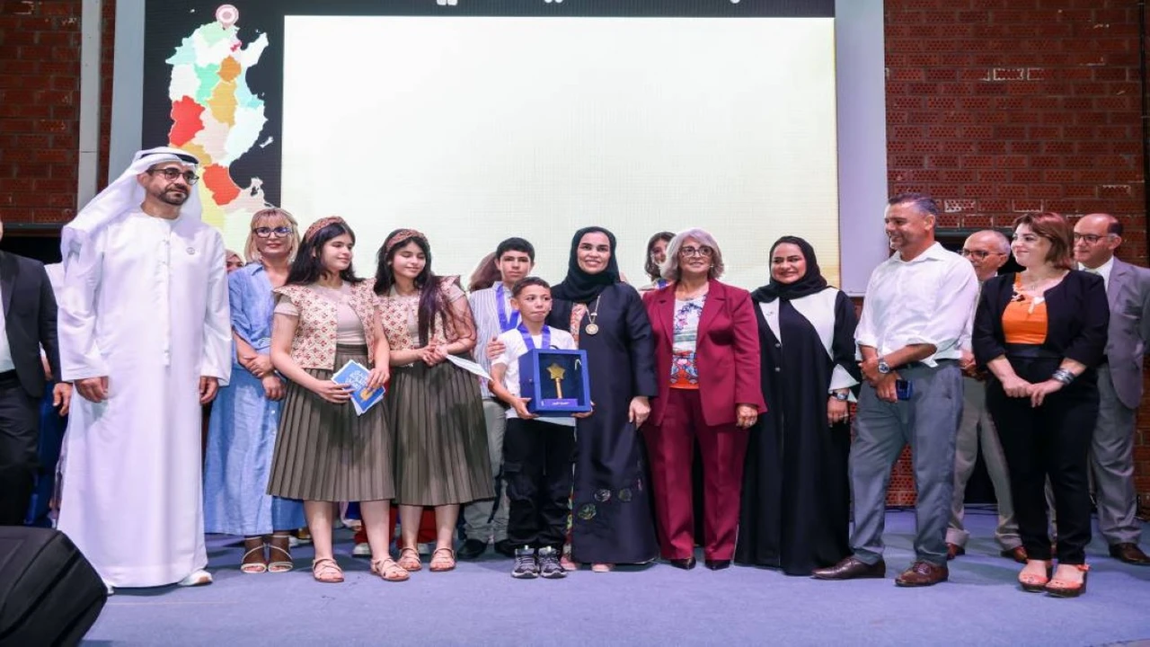 بهاء ميموني بطل تحدي القراءة العربي العاشر في تونس